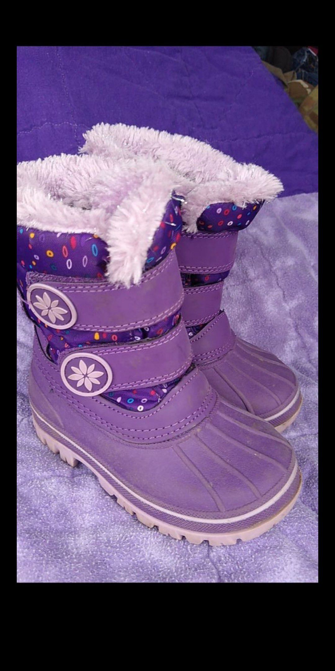 Kids girls snow /rain boots sz 7/8 brand is thermolite
