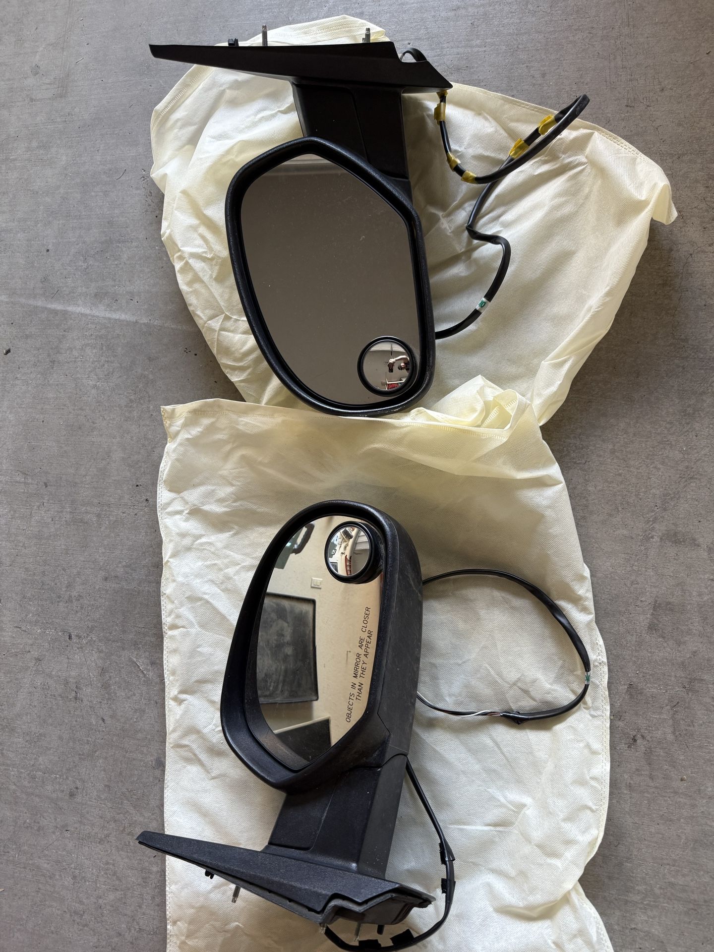 Side Mirrors For A 2011 Tahoe