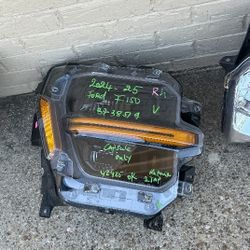 2025 Ford F150 Right Headlight 