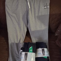 4 Pairs Of Calvin Klein Joggers XL