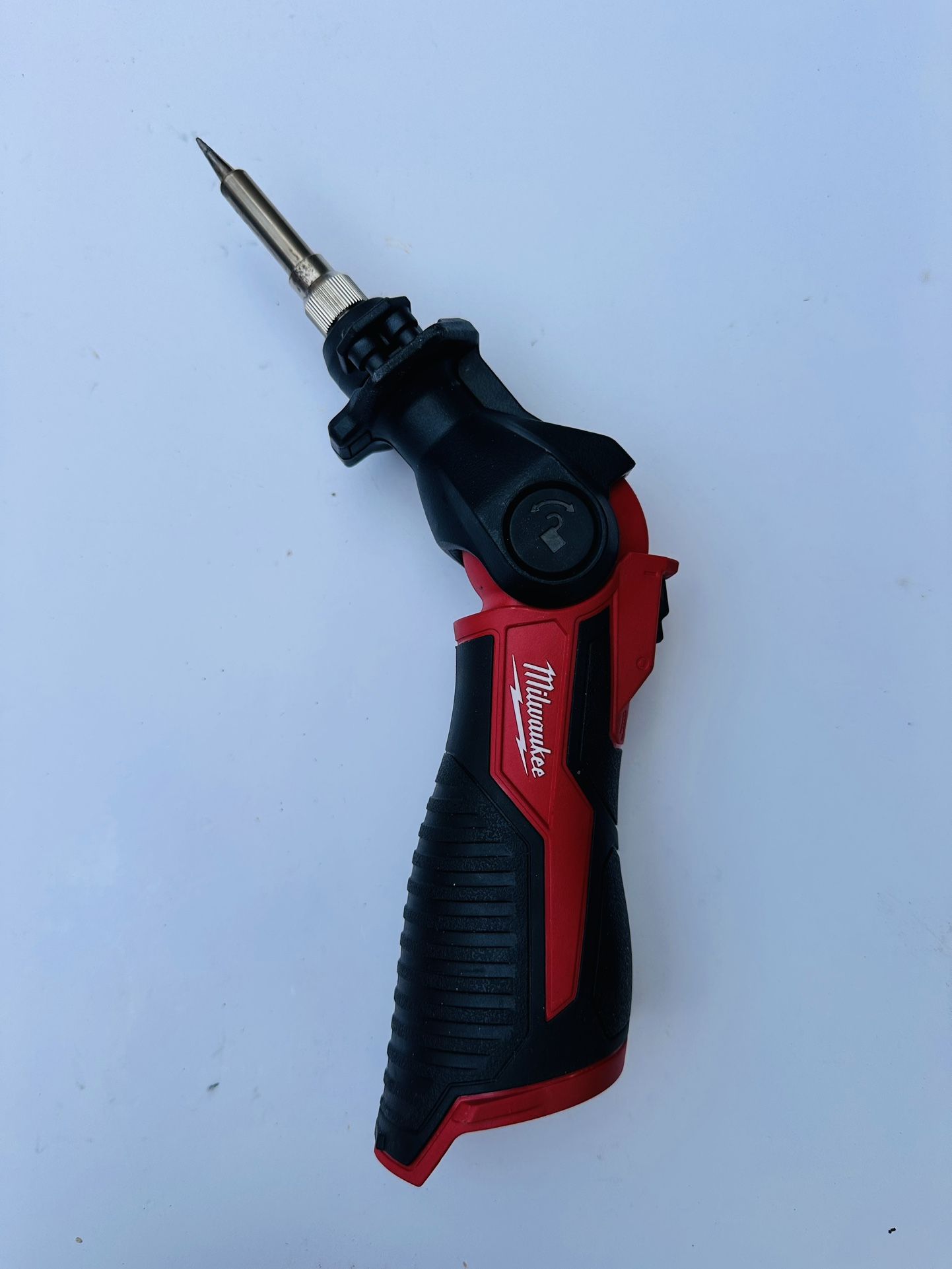 Milwaukee M12 12-Volt Lithium-Ion Cordless Soldering Iron (Tool-Only)