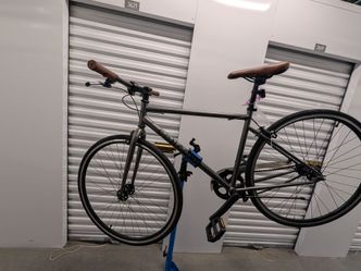SALE!!  Concord 700C Envoy City Road Bike -- LIGHTWEIGHT + GREAT VALUE!!