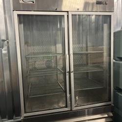 Avantco Stainless Steel Glass Door Refrigerator