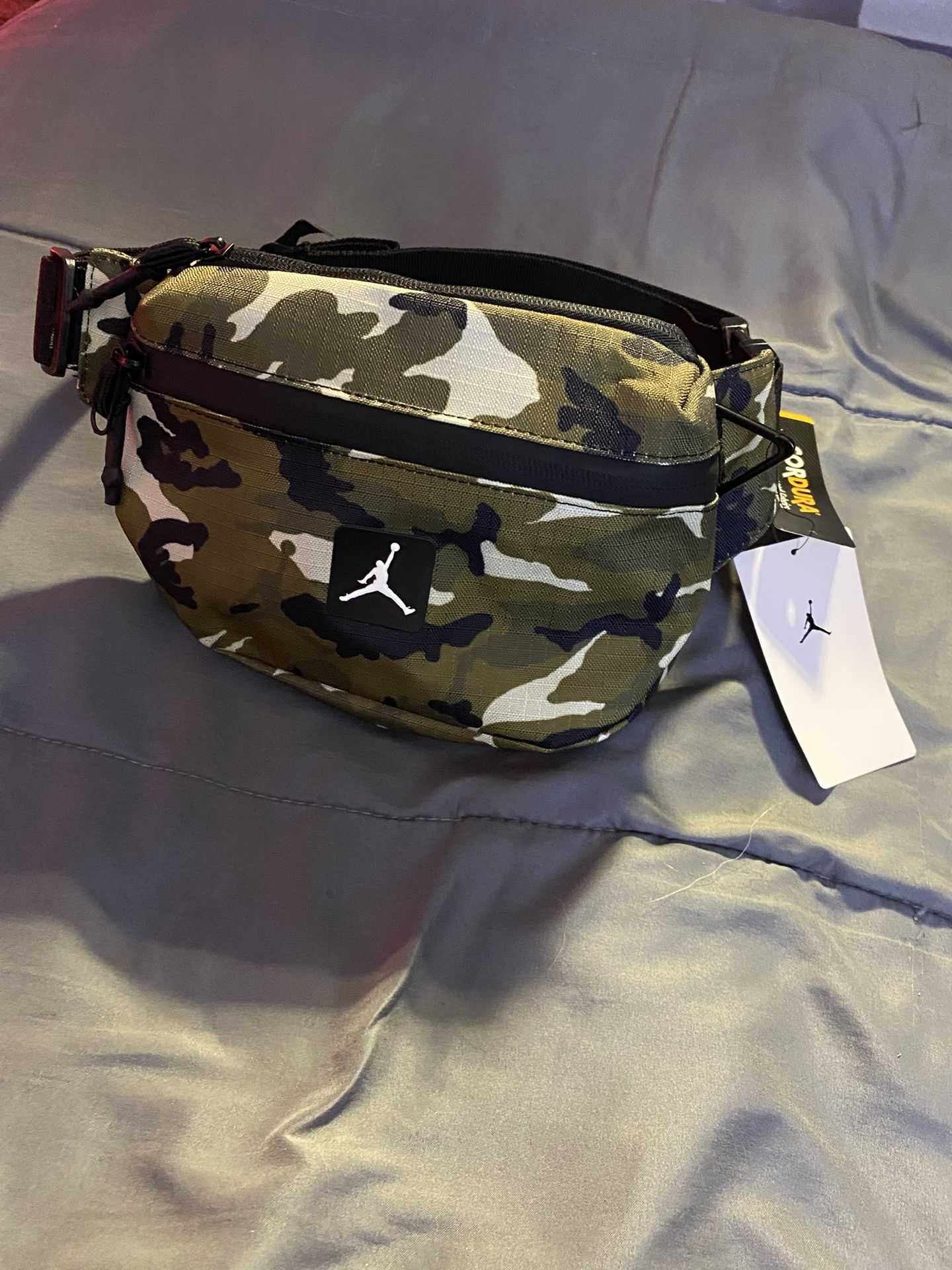NIKE JORDAN (FRANCHISE CAMO CROSSBODY) !!NEW!! 