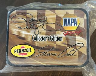 shows a 2001 Dale Earnhardt Inc. (DEI) Teammates Collector's Edition Tin