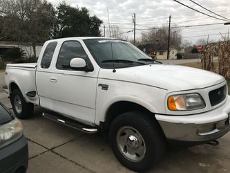 Ford F-150 Extended Cab 4x4 Pickup Truck