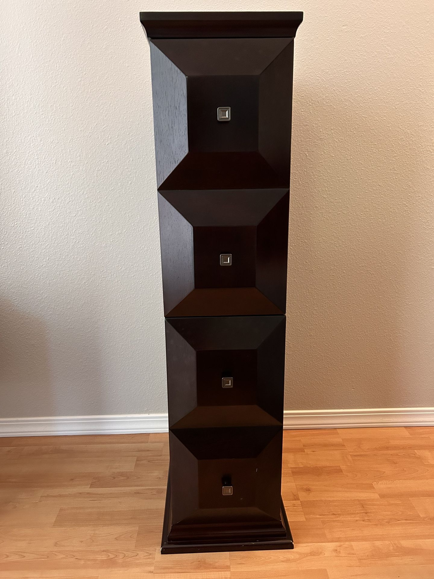 Media Storage Tower