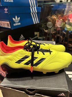 Adidas Soccer Shoes Men’s Size 12 Brand New!!