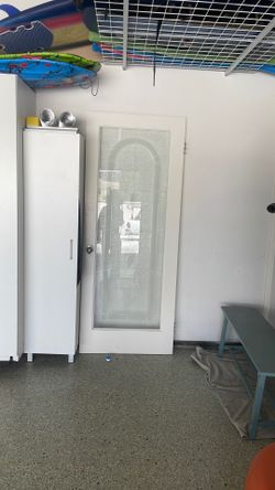 80/30.  Inches , glassdoor  right handle