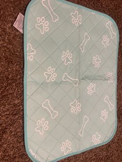 BEAUTYZOO Dog Self Cooling Mat Ice Silk Chill Pads for Small Medium Dogs Reusable Pet Training Pad - Absorbent Non-Slip Cool Mat for Kennels, Crates, 