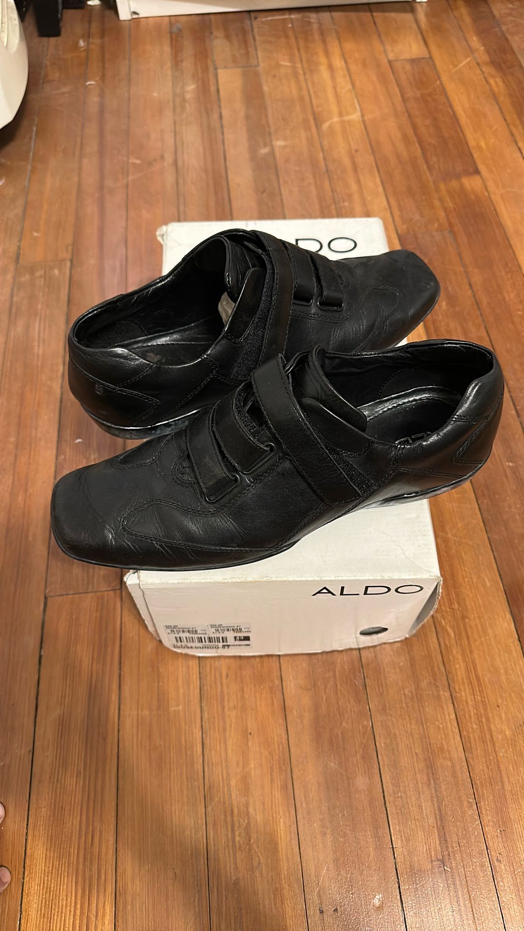 aldo black leather casual velcro size 11
