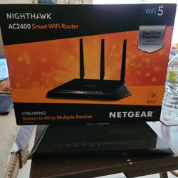 Netgear Nighthawk AC2400 Smart WiFi Router 