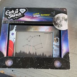 Etch A Sketch 