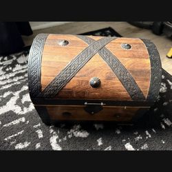 Wooden Treasure Box 