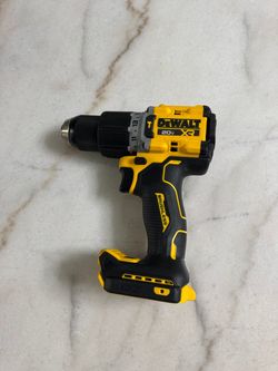 Dewalt 20v hammer drill new