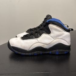 KIDS Jordan basketball shoes used size 5.5Y