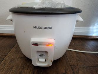 BLACK & DECKER 16-Cup Rice Cooker at