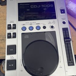 Pioneer cdj 100s Professional CD player  In mint condition  