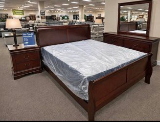 NEW QUEEN 4pc BEDROOM FURNITURE WITH DRESSER MIRROR NIGHTSTAND WITHOUT MATTRESS AND FREE DELIVERY ORDER HERE PAY ON ARRIVAL
