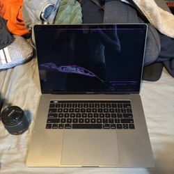 MacBook Pro 15” A1707