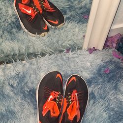 Nike WomensStyle: 852926-002Size: Womens US 9 / UK 8 / EUR 42.5 / CM 27
