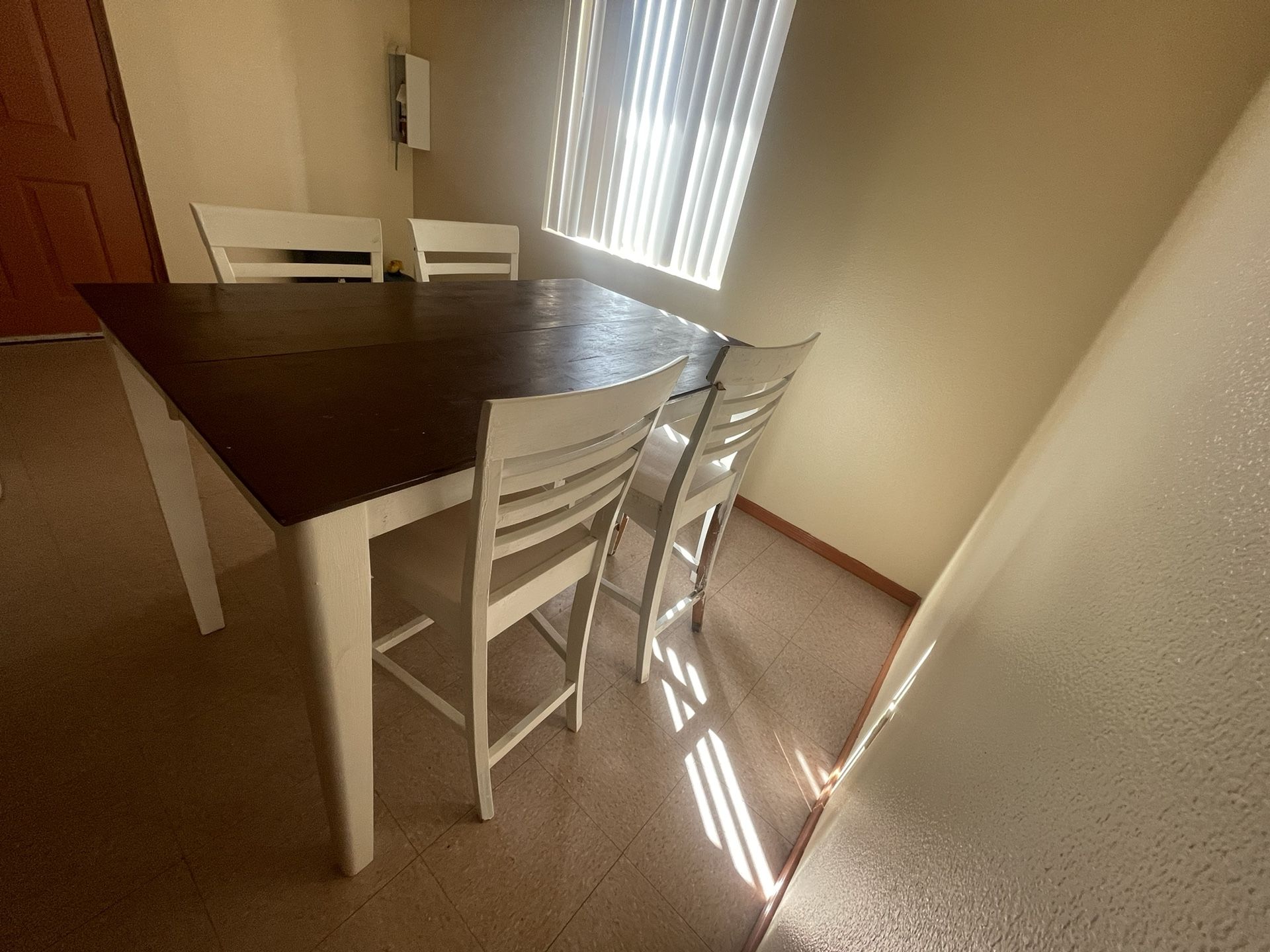 Highchair Dinning Table