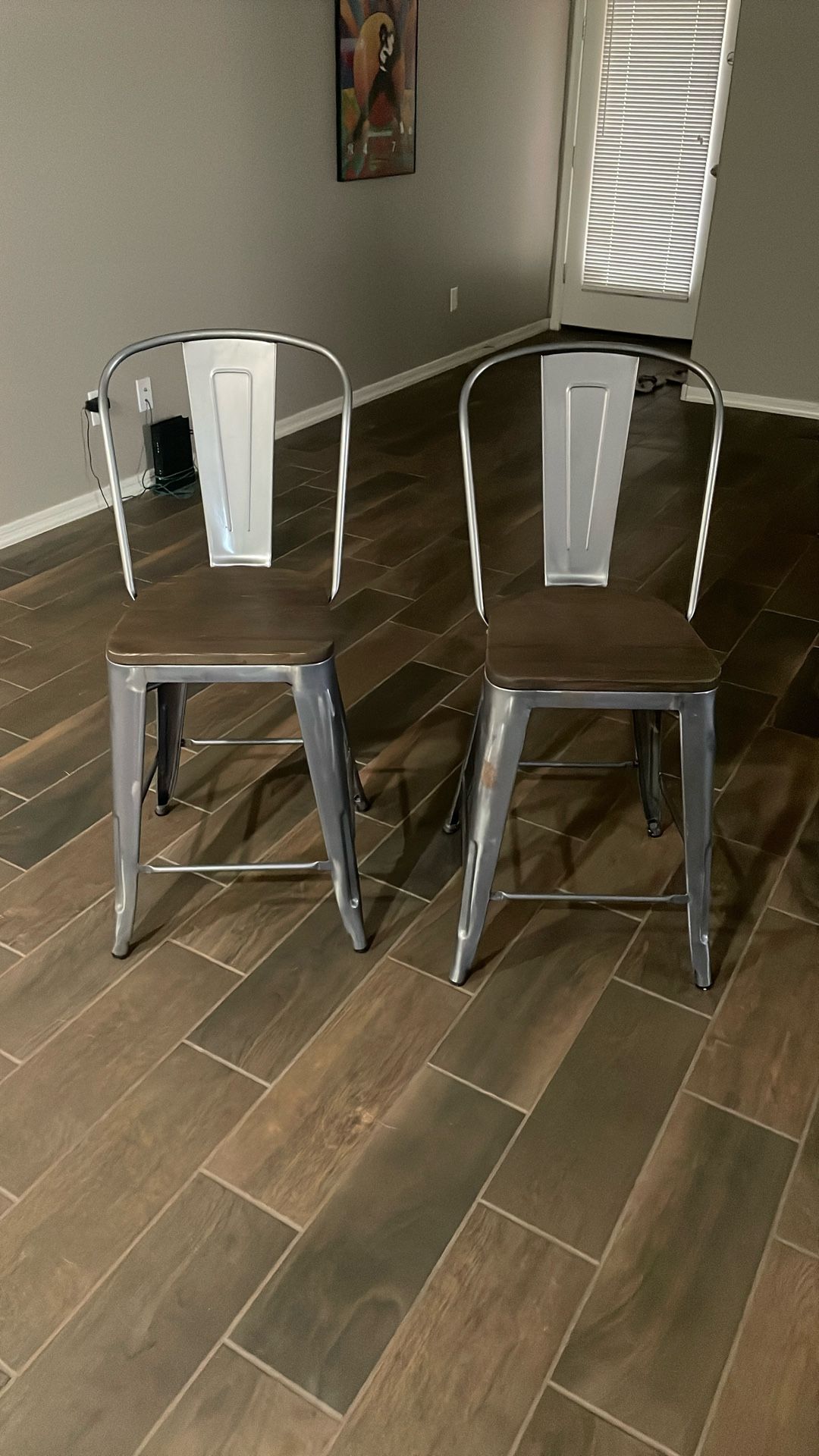 Barstool