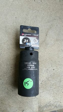 Axle nut socket