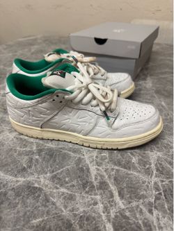 Nike Dunk size 7Y