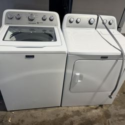 Maytag Washer and Dryer set Xl Capacity 