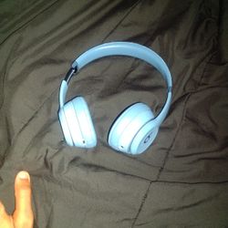 Beats Solo 4s