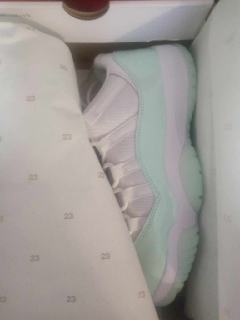 Jordan Retro 11 Low