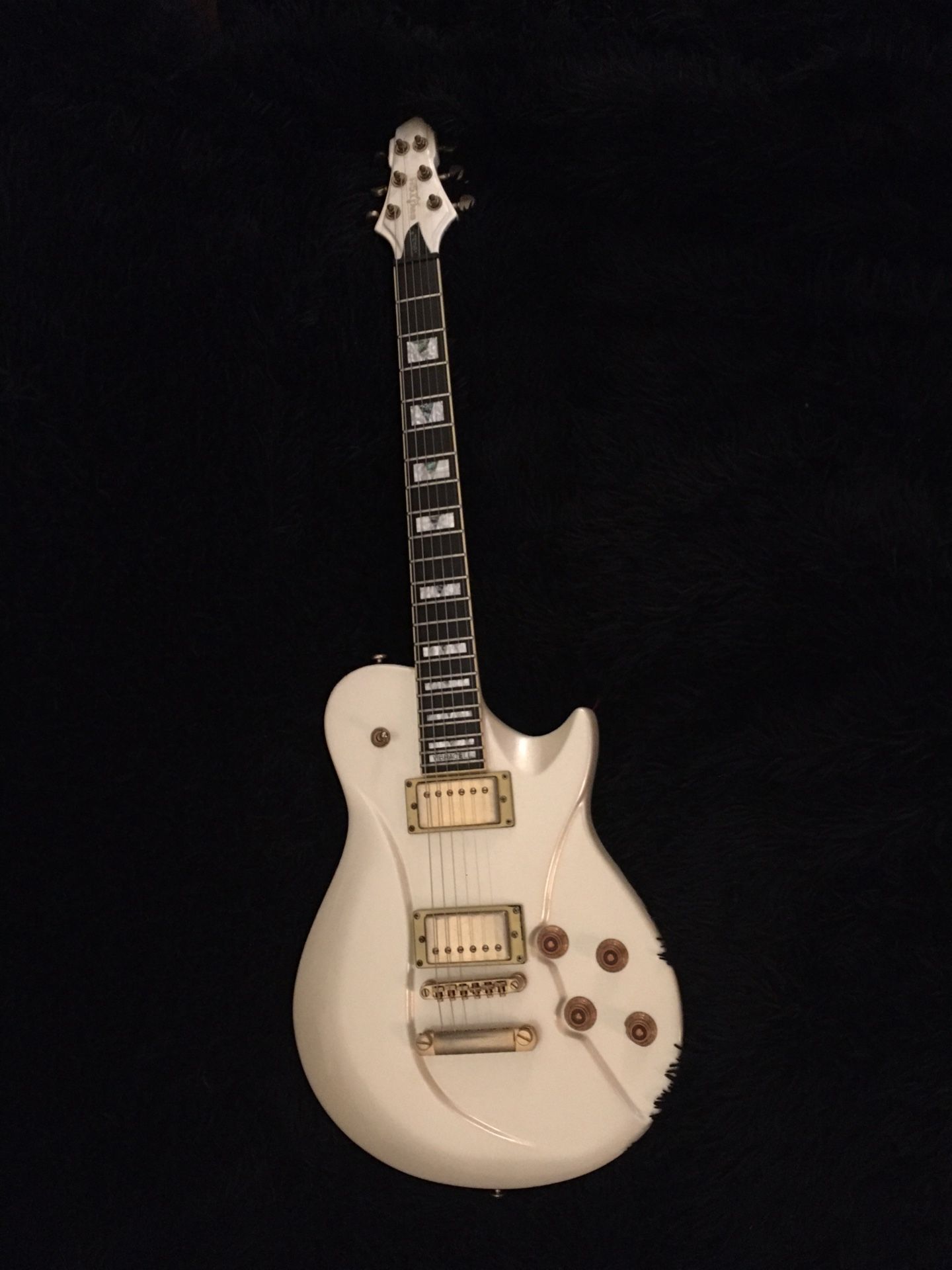 Switch Vibracell Guitar Signature Oscar-IV model