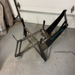 Big green egg nest and handler