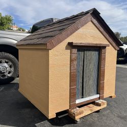 Pet Shelter, Dog House
