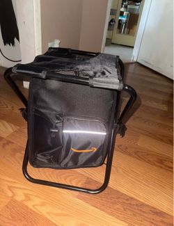 Small stand/cooler with backpack straps