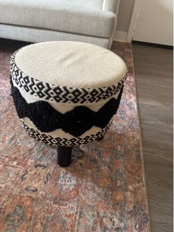 Ottoman/ Foot stool