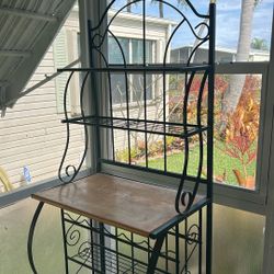 Bakery / Kitchen / Wine Rack