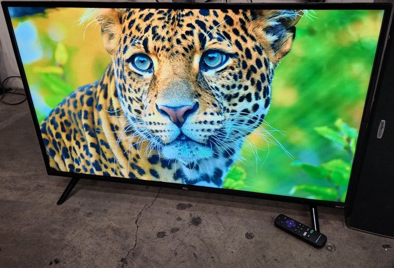 40" 1080p FHD Roku Smart LED TV Model 2020