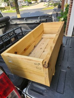 Pine Planters 3 total