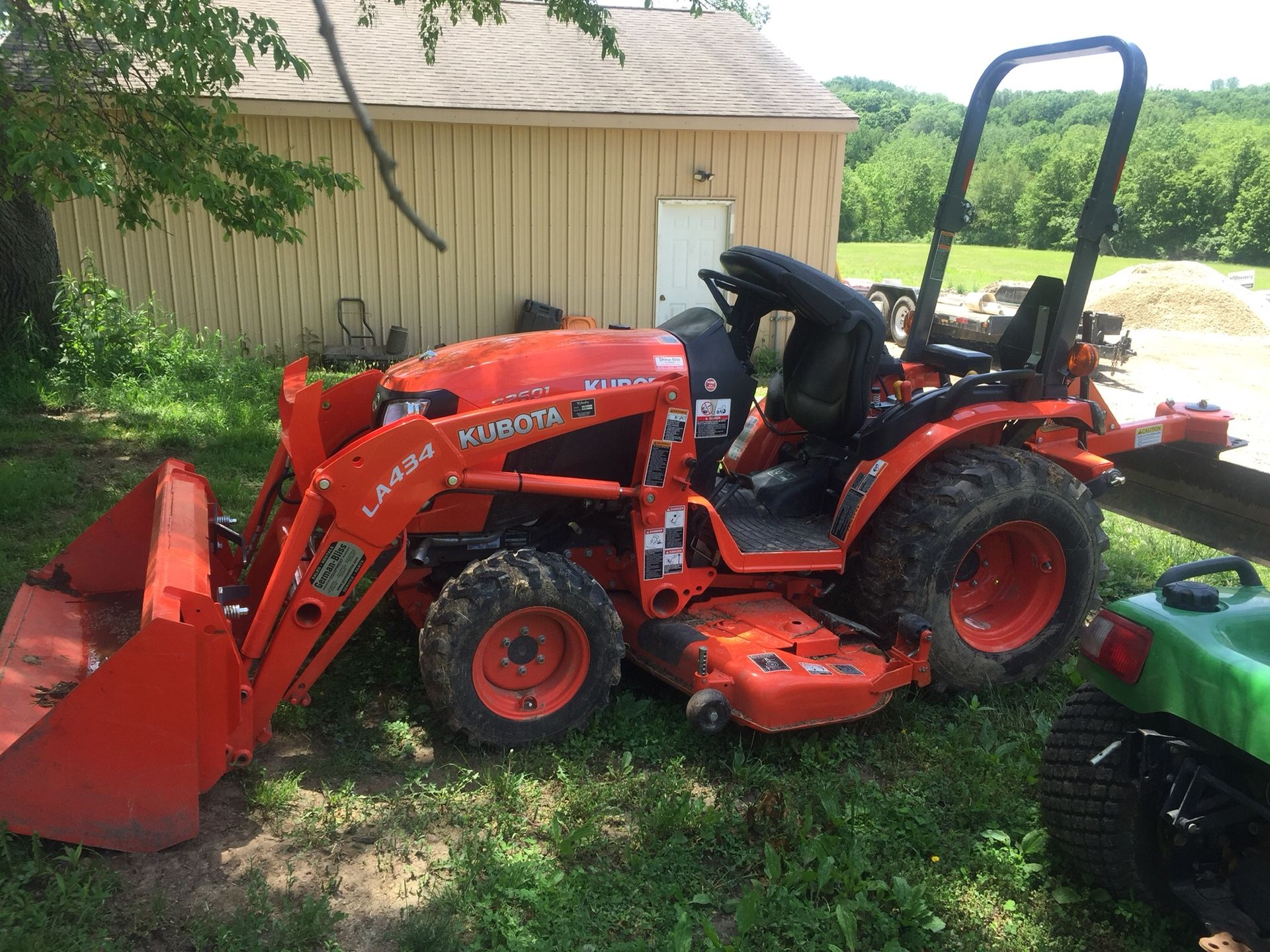 2017 Kubota low hours and accessories