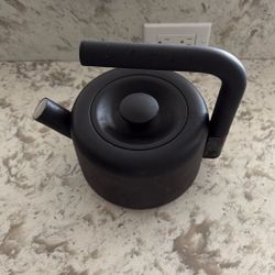 Fellow Clyde Stovetop Tea Kettle 1.7 L