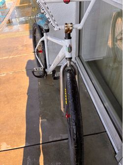 White oil slick 29er