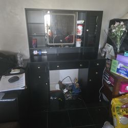 Vanity Mirror w/ Chair
