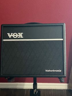 Vox Valvetronix Guitar Amplifier