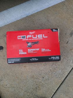 Milwaukee M18 FUEL 4-1/2"/5" Angle Grinder