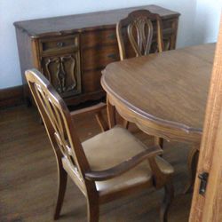 Bassett Dining Room Table Buffet Chairs