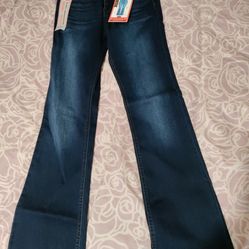 Classic Bootcut Jeans 👖