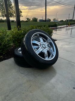 22” MKW Chrome Rims – Clean Set 5 Lug/5birlo 5x5.5/5x139.7 lug pattern