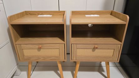 Set of 2 Nightstands